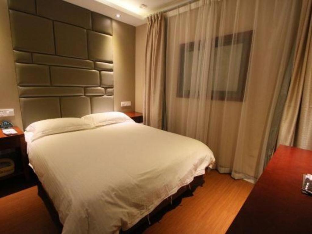 Greentree Gongkang Road Branch 3* Shanghai
